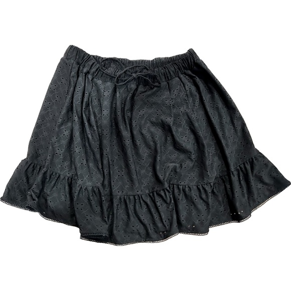 CeCe Dresses & Skirts - Cece Eyelet Ruffle Peplum Skirt Large Black